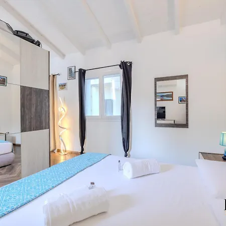 Lejlighed In Centro A Con Parcheggio Privato E Balcone