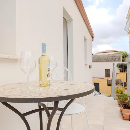 Lejlighed In Centro A Con Parcheggio Privato E Balcone